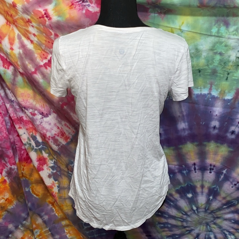 LULULEMON GRAY COTTON TSHIRT🌸